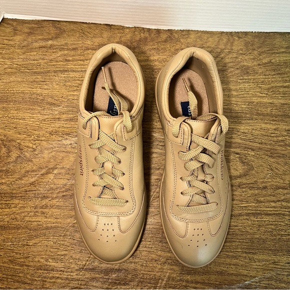 Easy Spirit Anti Gravity Tan Beige Sneakers Size 9W - Picture 5 of 15